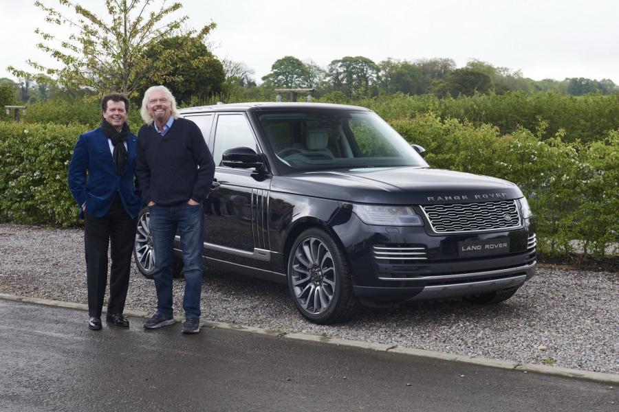  Land Rover Range Rover SVO Astronaut Edition 2019 года  (фото 6 из 12)